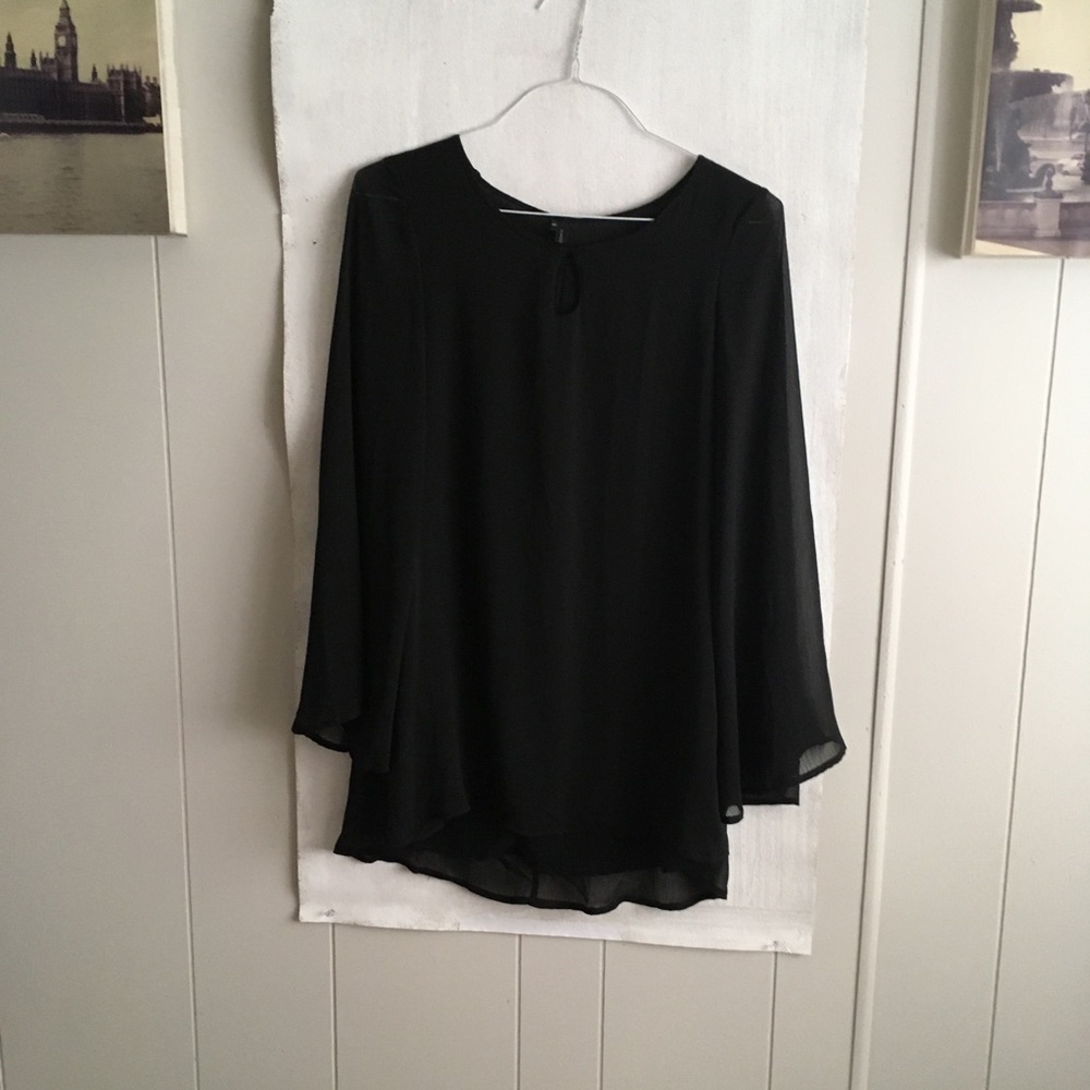 Loose Black Tunic Top w/Sheer Bell Sleeves s: S